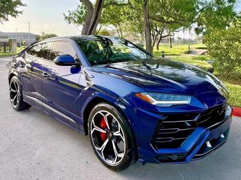  Salvage Lamborghini Urus