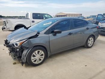  Salvage Nissan Versa