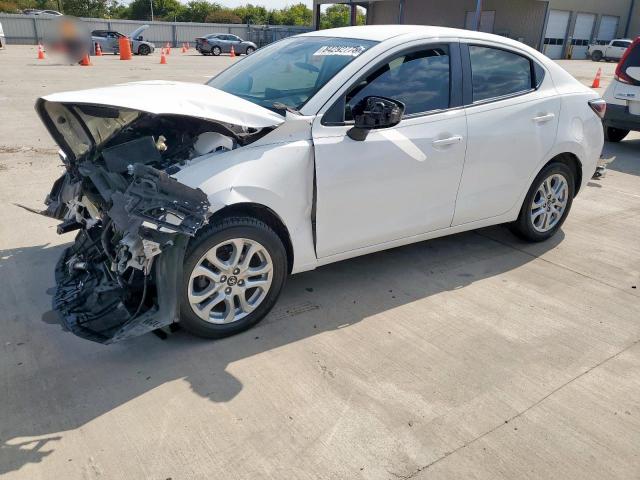  Salvage Toyota Yaris