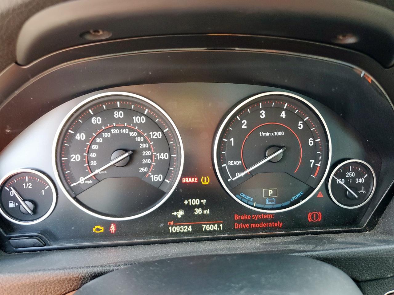 BMW 3 Series Image 12