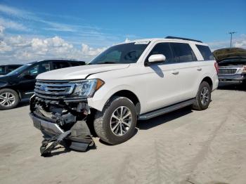  Salvage Ford Expedition
