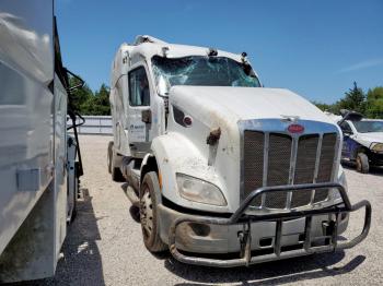  Salvage Peterbilt 579