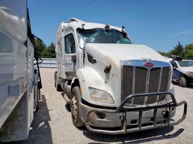  Salvage Peterbilt 579