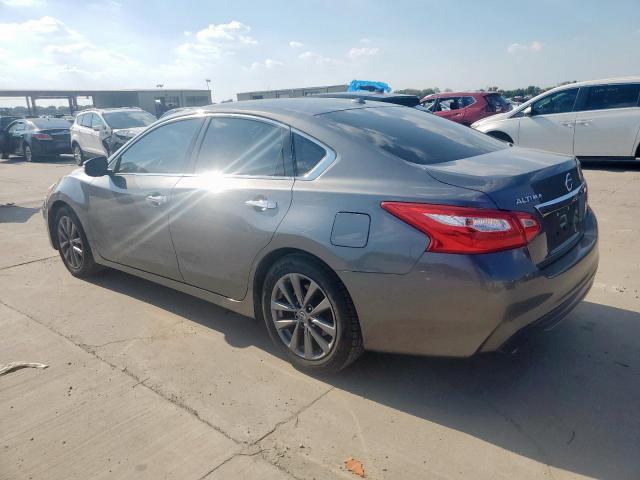Nissan Altima 2.5 Image 2