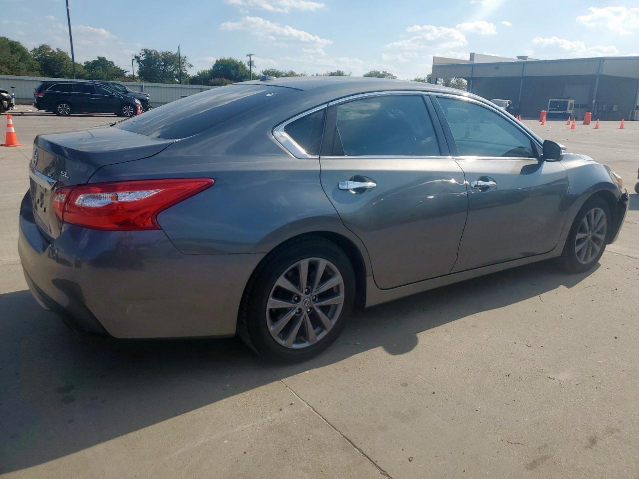 Nissan Altima 2.5 Image 3