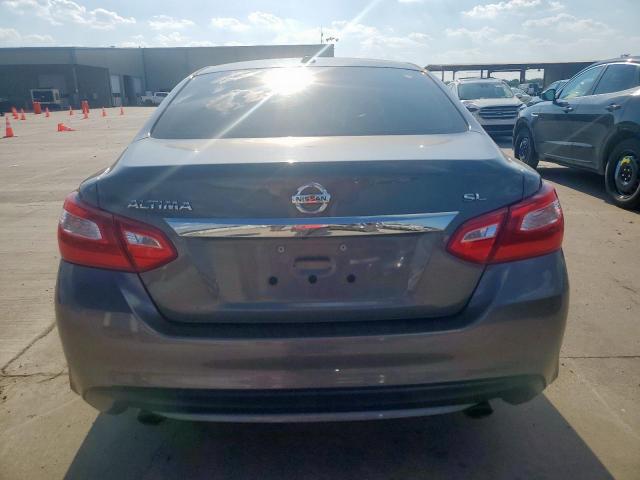 Nissan Altima 2.5 Image 5