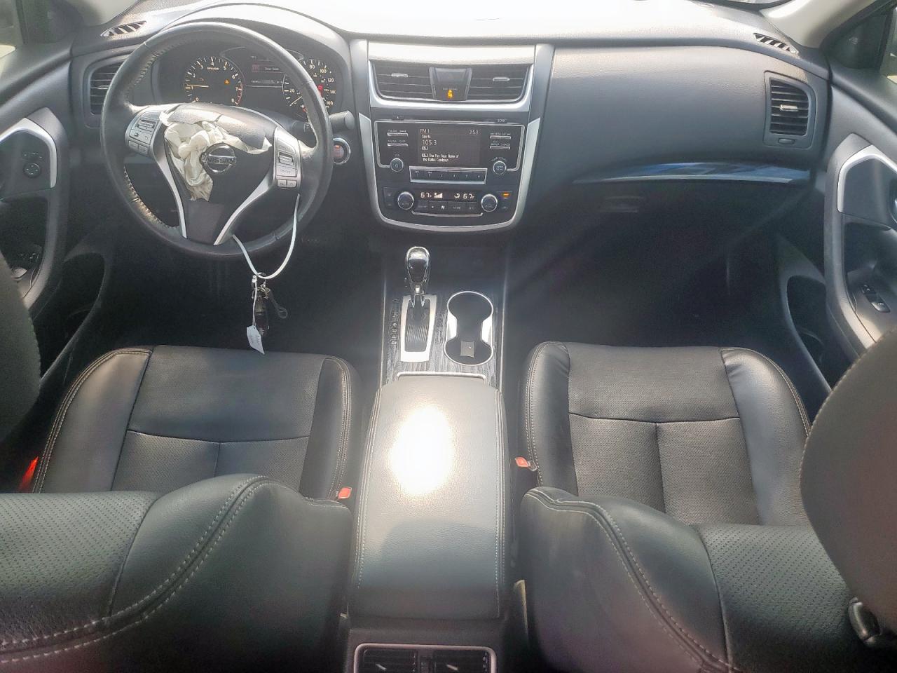 Nissan Altima 2.5 Image 11