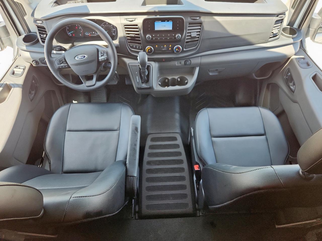 Ford Transit T-250 Image 10