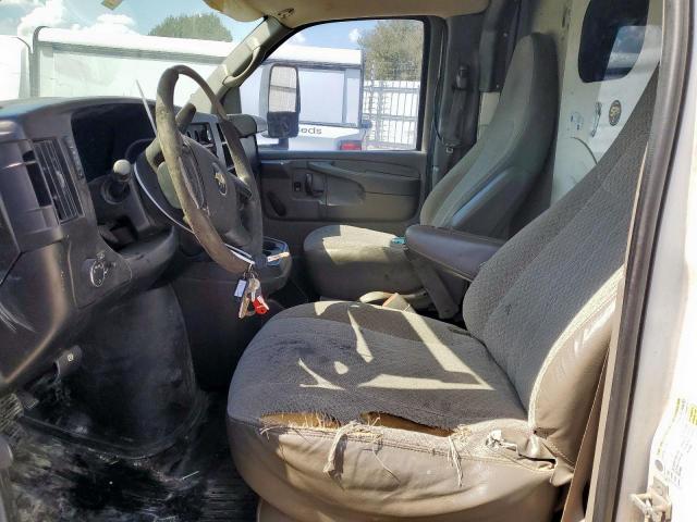 Chevrolet Express Image 9