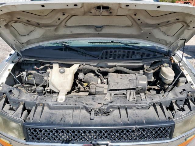 Chevrolet Express Image 12