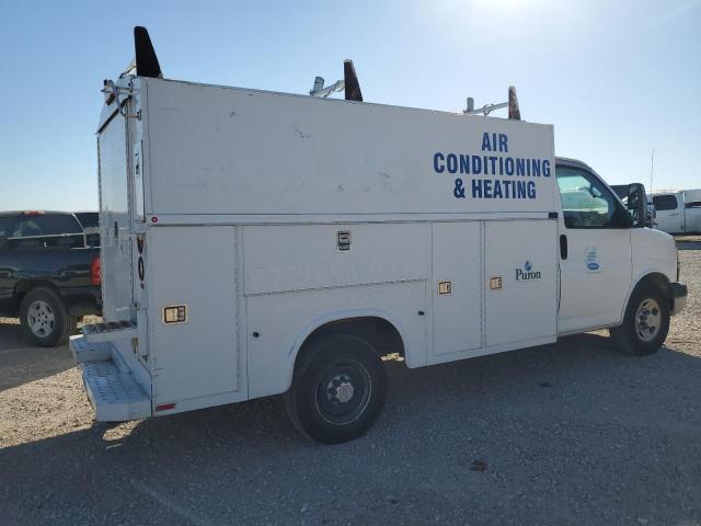 Chevrolet Express Image 12