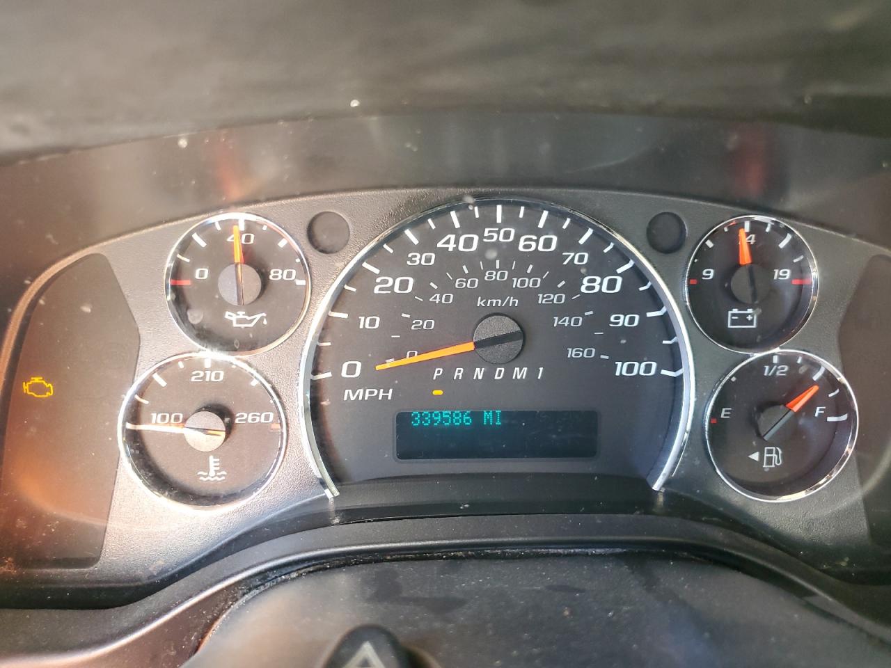 Chevrolet Express Image 8