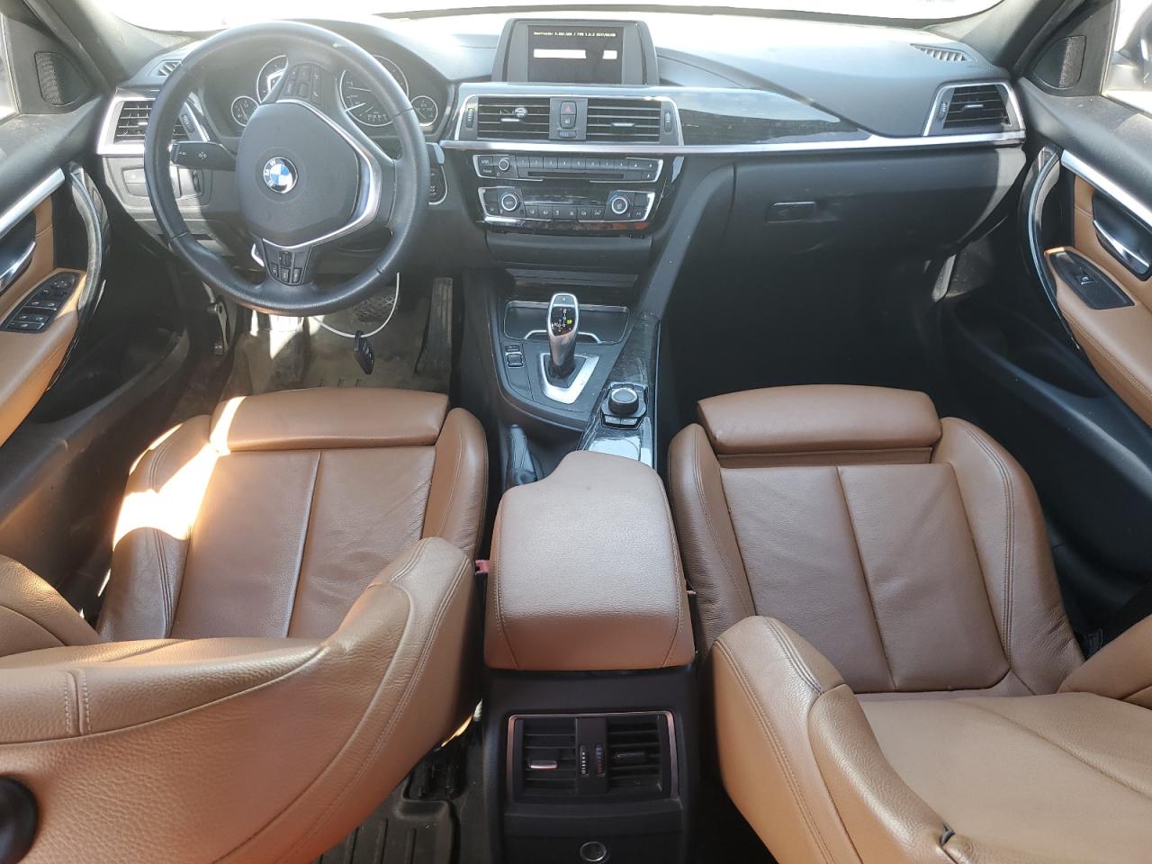 BMW 3 Series I Image 11