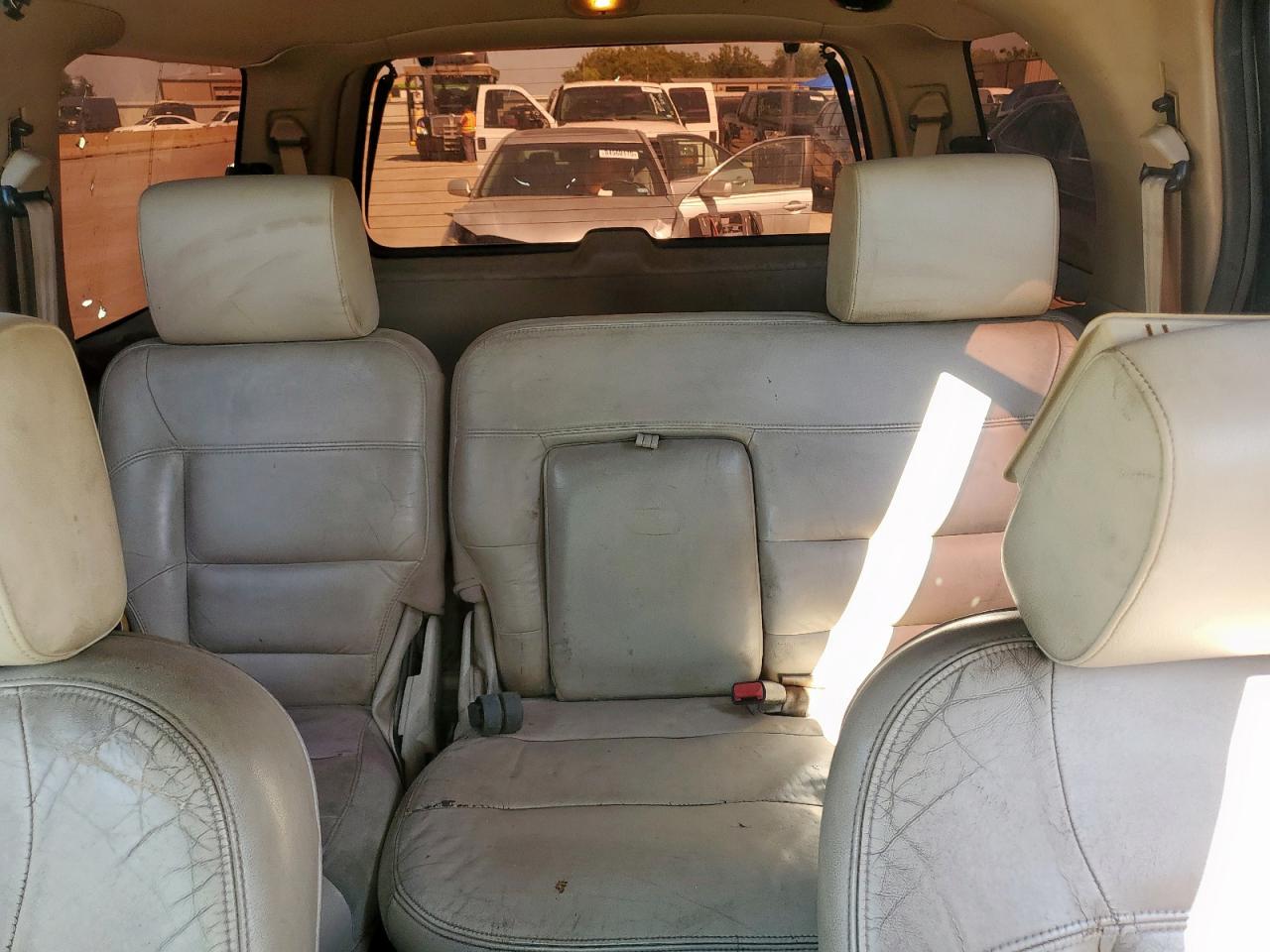 Lincoln Navigator Image 12