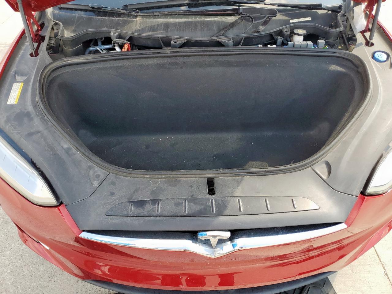 Tesla Model X Image 6