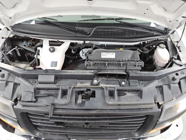GMC Savana G2500 Image 6