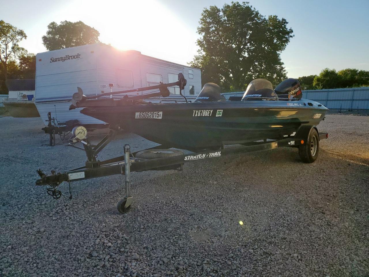 Stratos Boat Image 5