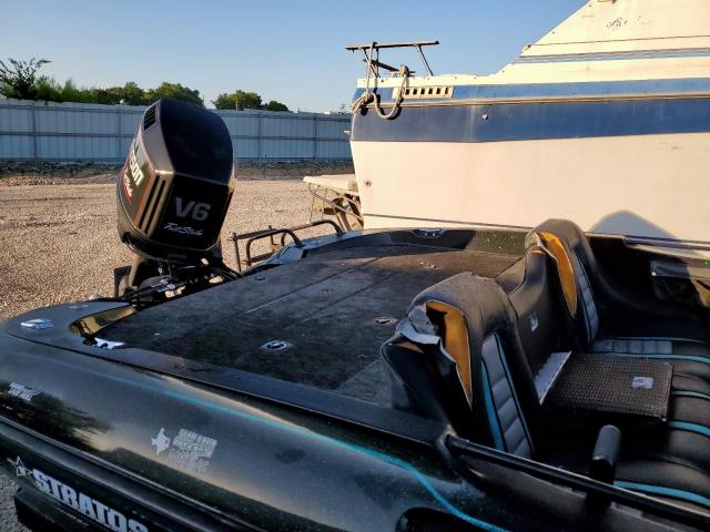 Stratos Boat Image 3