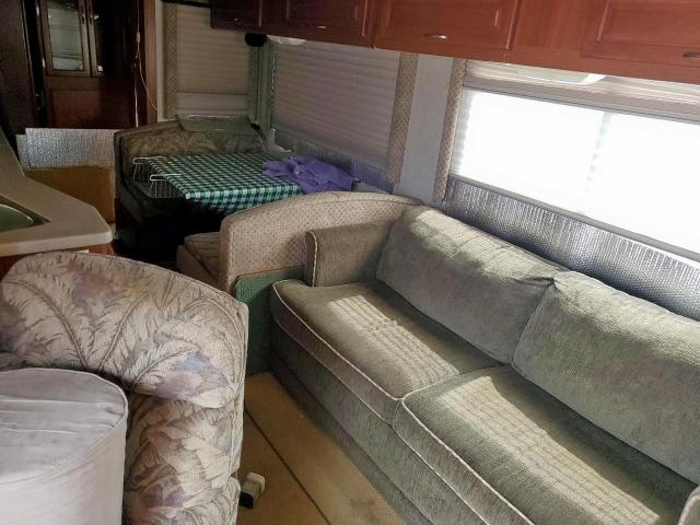 Workhorse Custom Cha Motorhome W22 Image 6