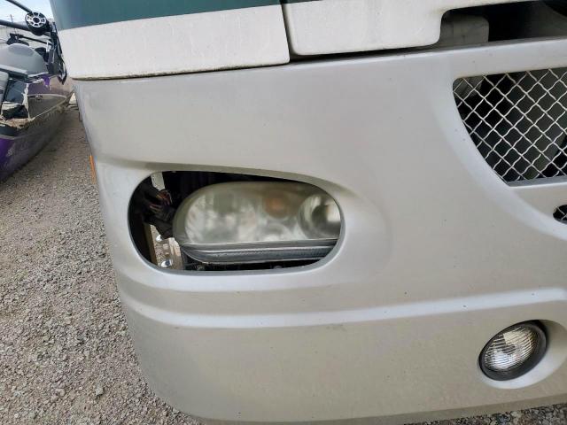 Workhorse Custom Cha Motorhome W22 Image 10