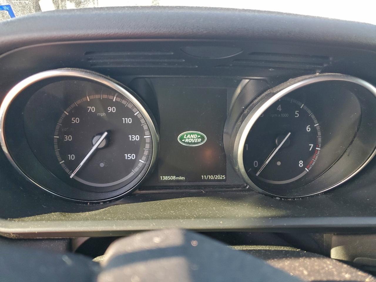 Land Rover Discovery Se Image 8