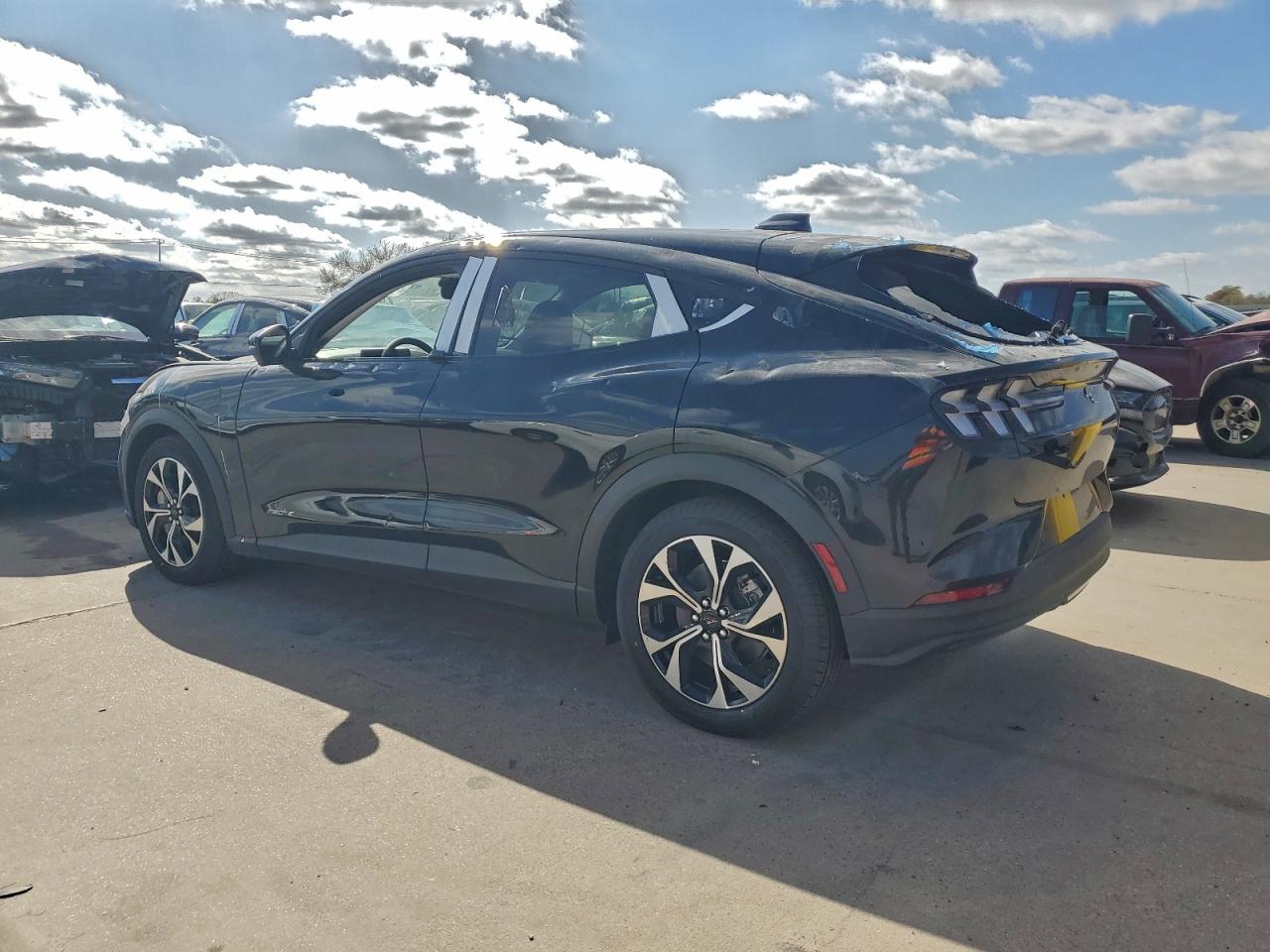 Ford Mustang Select Image 10