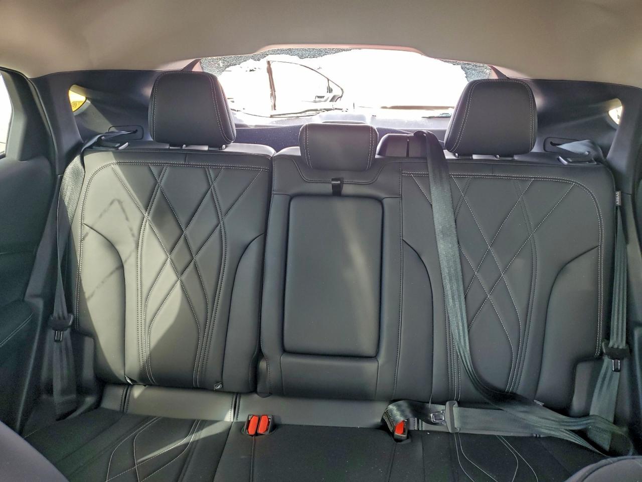 Ford Mustang Select Image 3