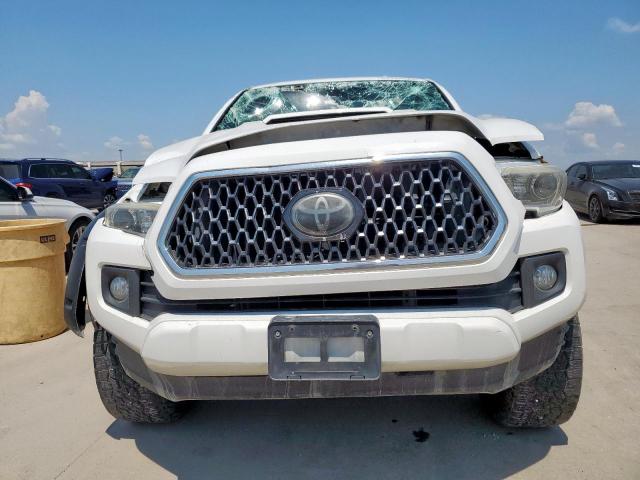 Toyota Tacoma Double Cab Image 2