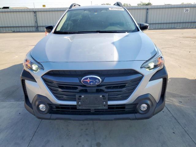 Subaru Outback Premium Image 3