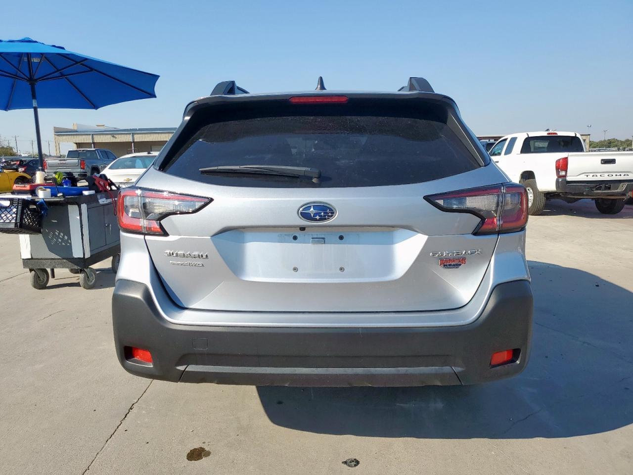 Subaru Outback Premium Image 4