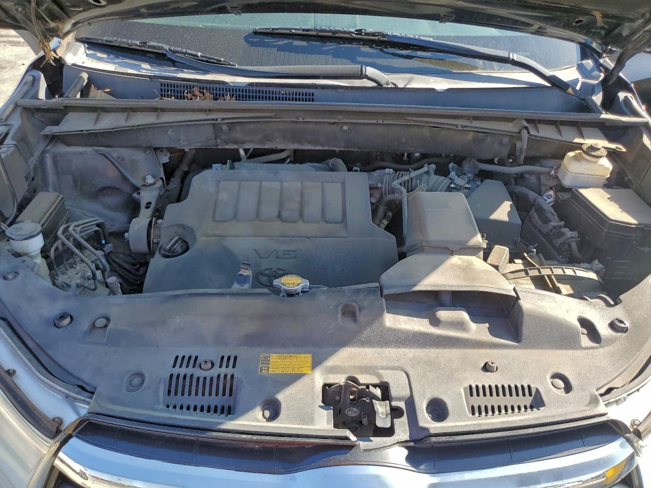 Toyota Highlander Limited Image 2