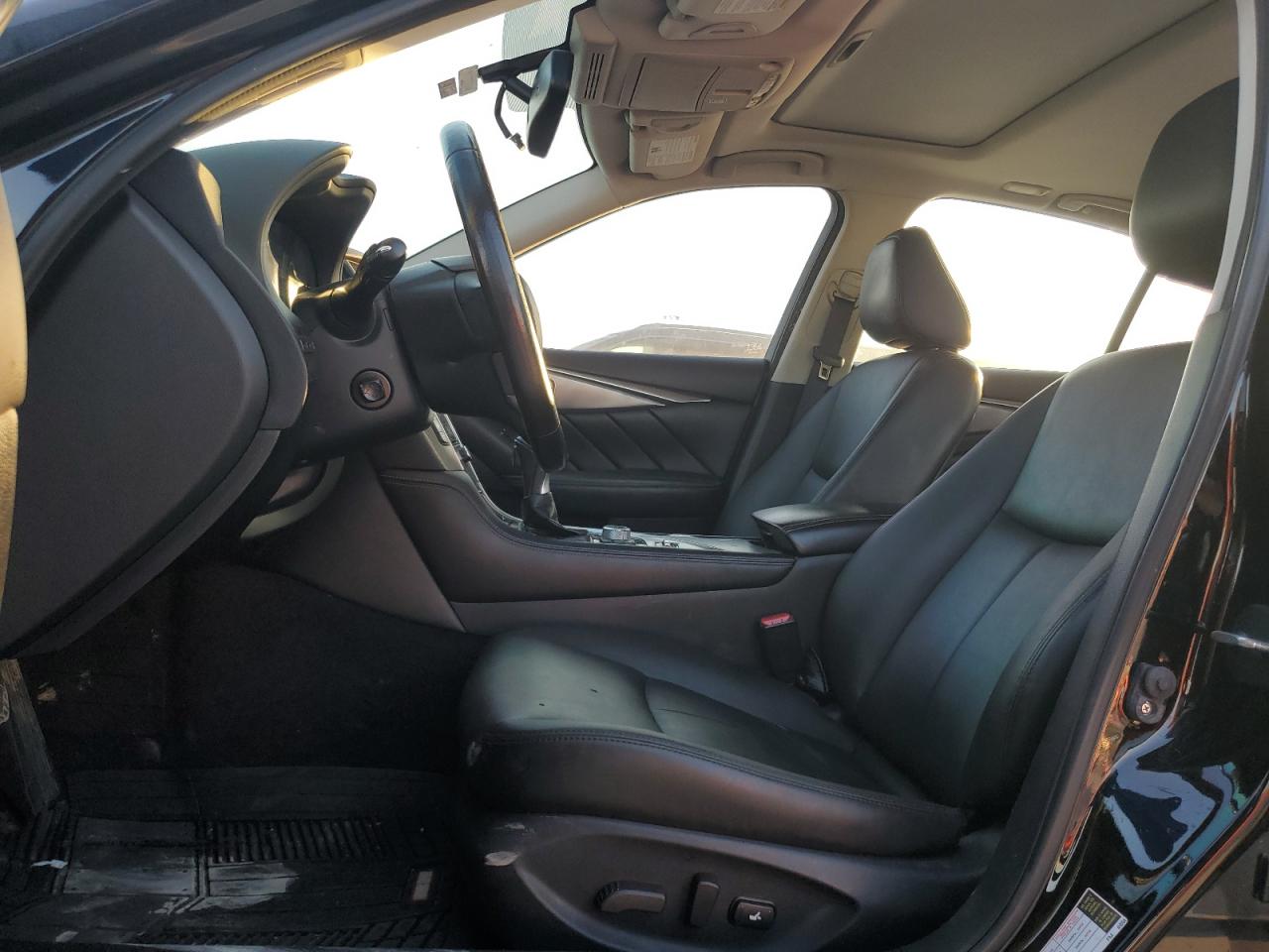 INFINITI Q50 Premium Image 9