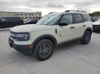  Salvage Ford Bronco