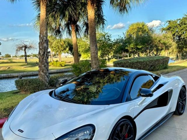 McLaren 570S Image 2