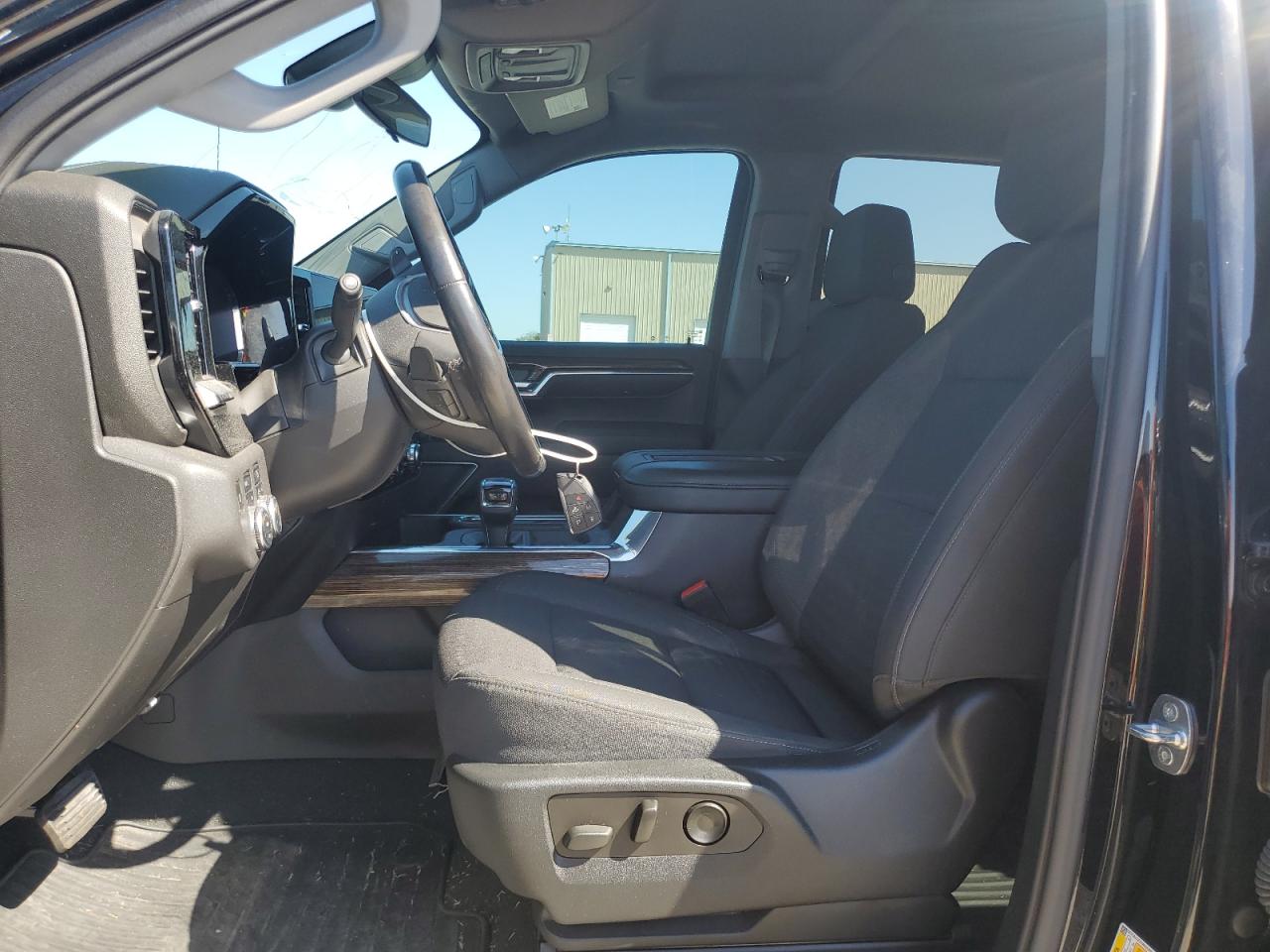 GMC Sierra K1500 Elevation Image 6