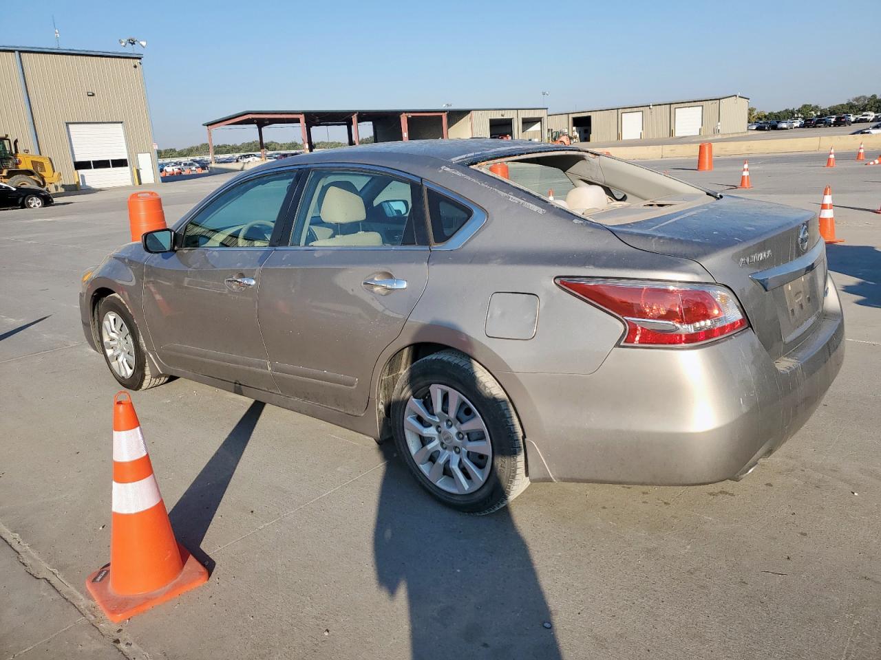Nissan Altima 2.5 Image 11