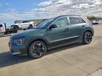 Salvage Kia Niro