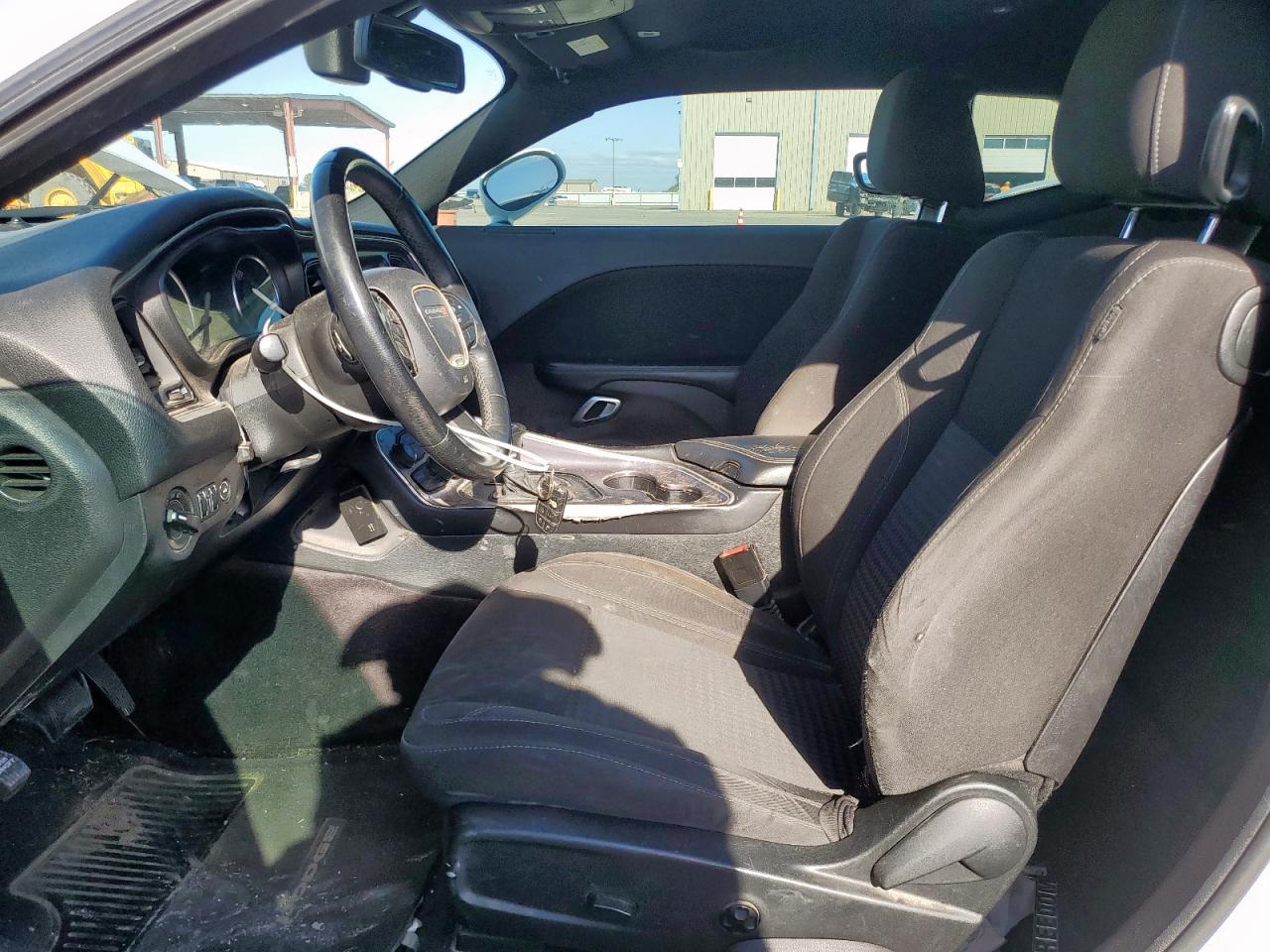 Dodge Challenger Sxt Image 12