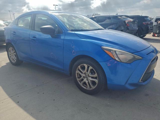 Toyota Scion Image 6