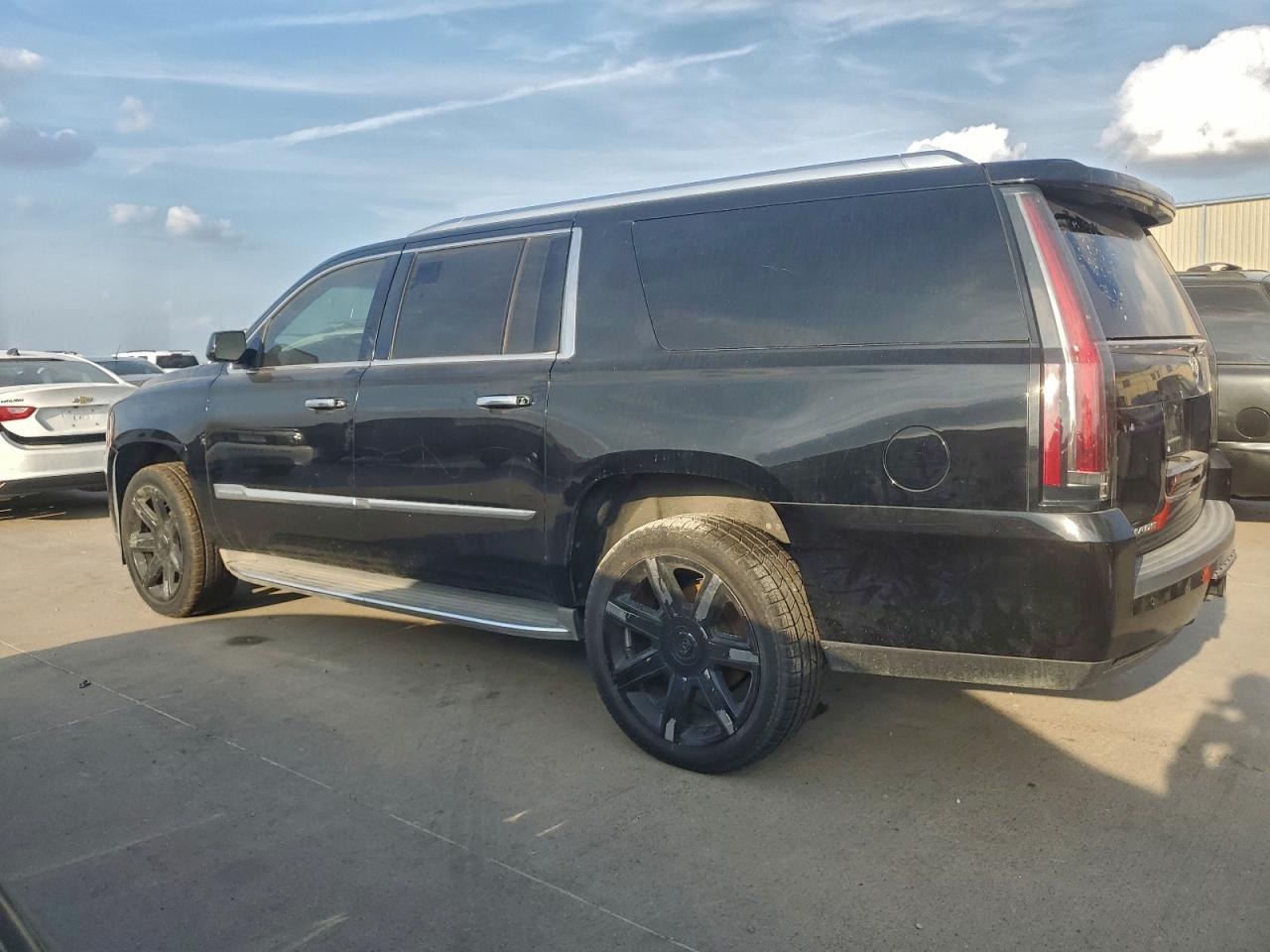 Cadillac Escalade Esv Luxury Image 5