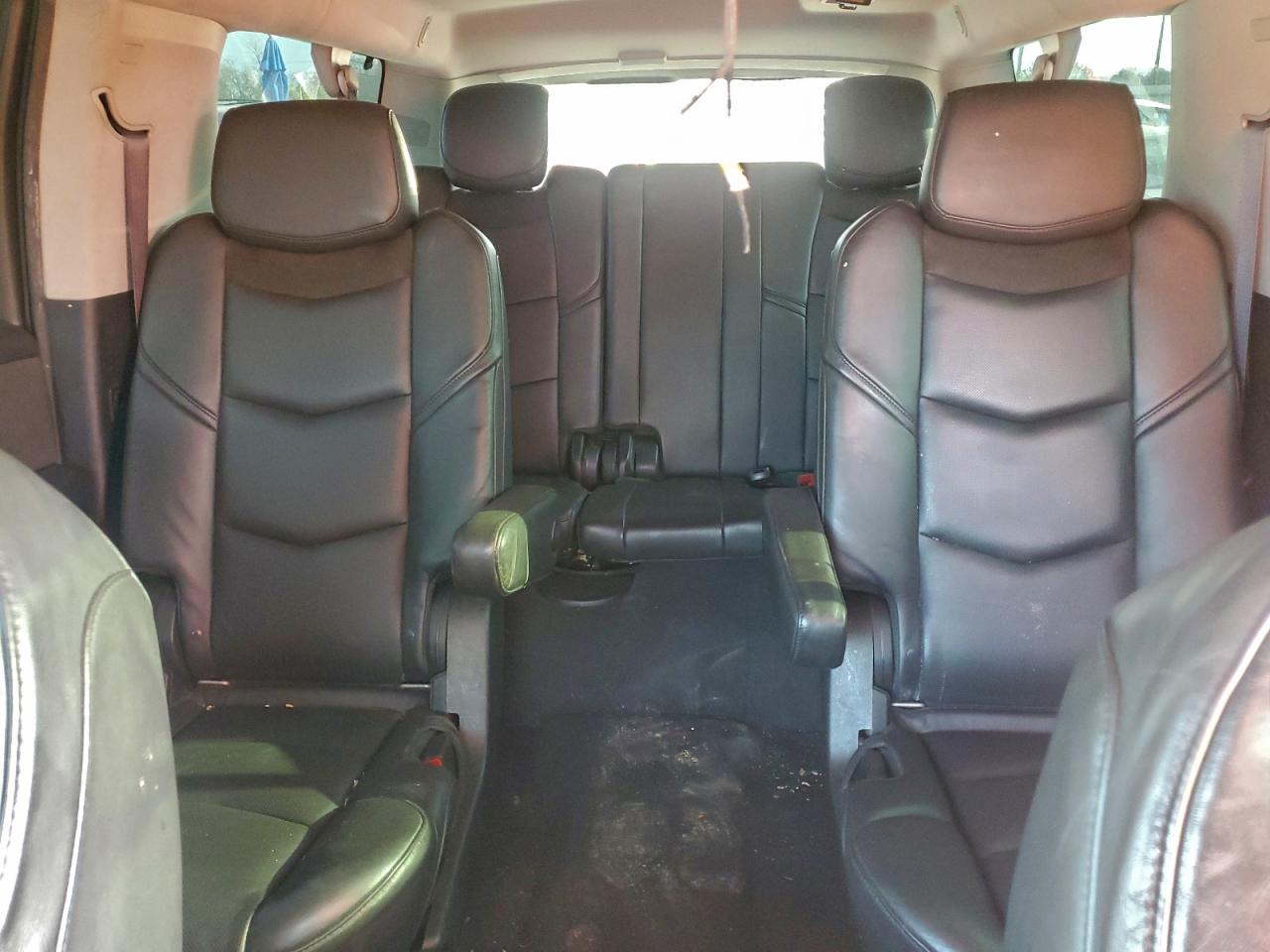 Cadillac Escalade Esv Luxury Image 10