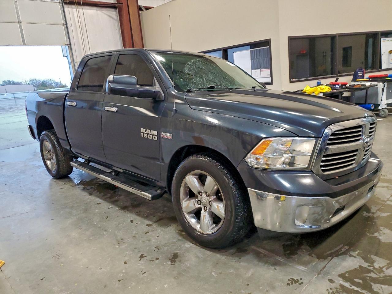 Ram 1500 Slt Image 3