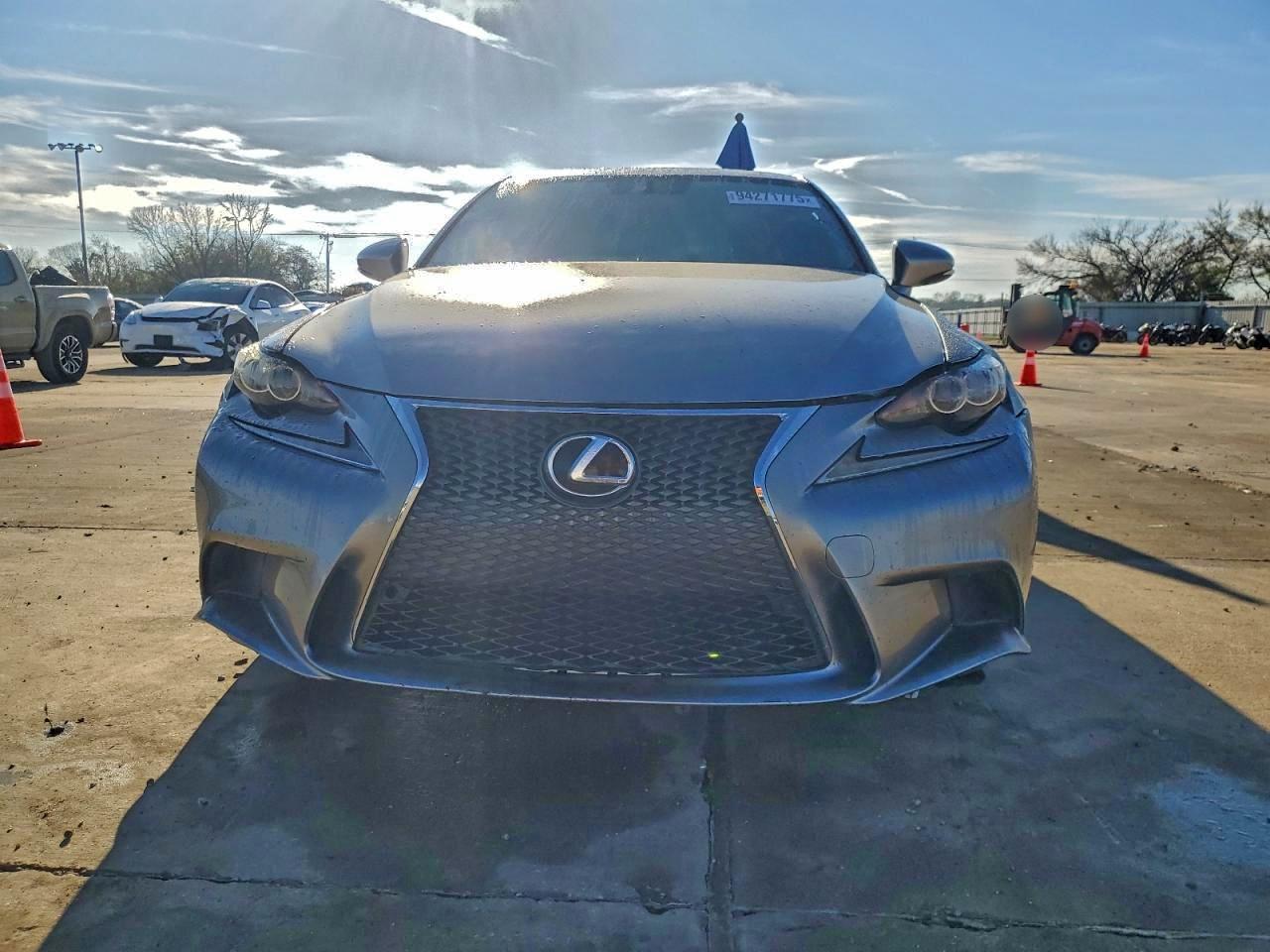 Lexus Is 250 Image 2