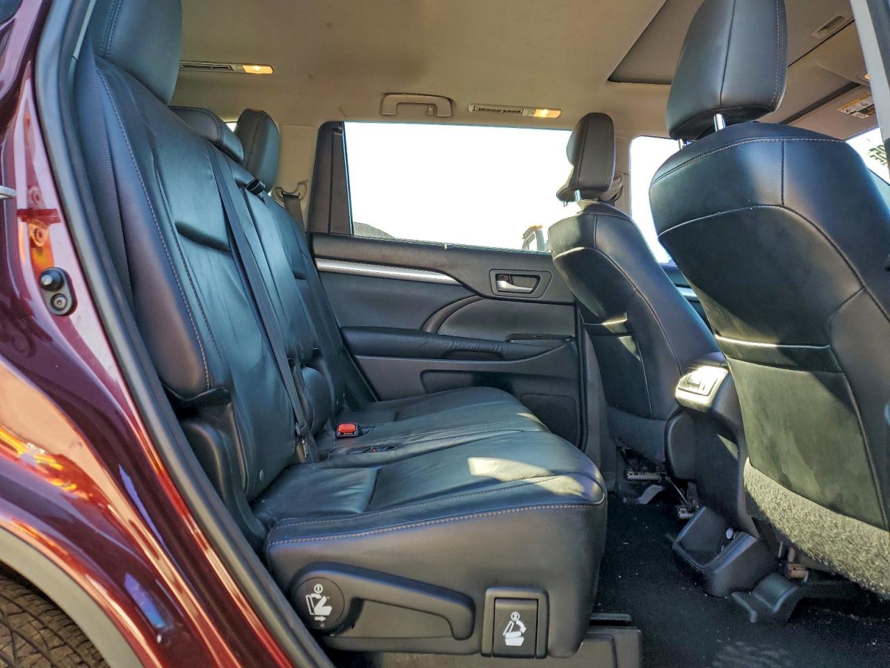 Toyota Highlander Xle Image 11