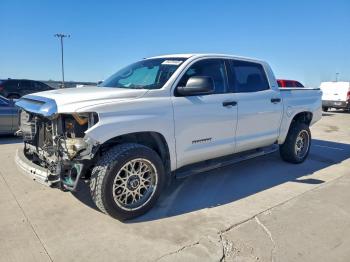  Salvage Toyota Tundra