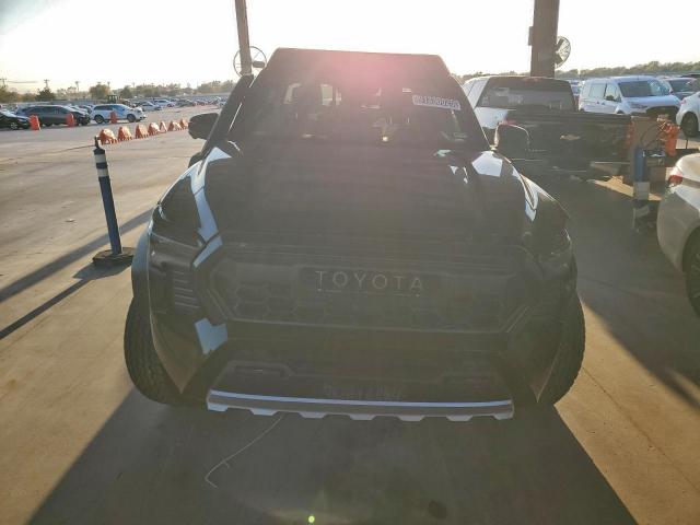 Toyota Tacoma Double Cab Image 10