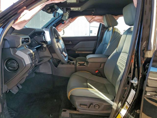 Toyota Tacoma Double Cab Image 11