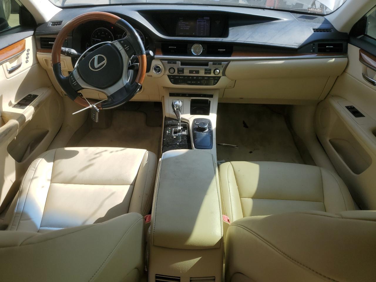 Lexus Es 300h Image 6