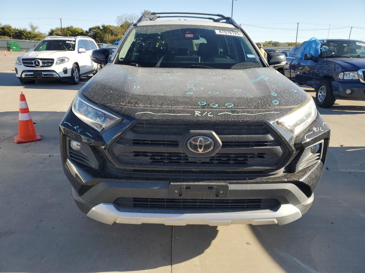 Toyota RAV4 Adventure Image 12