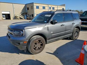  Salvage Ford Bronco